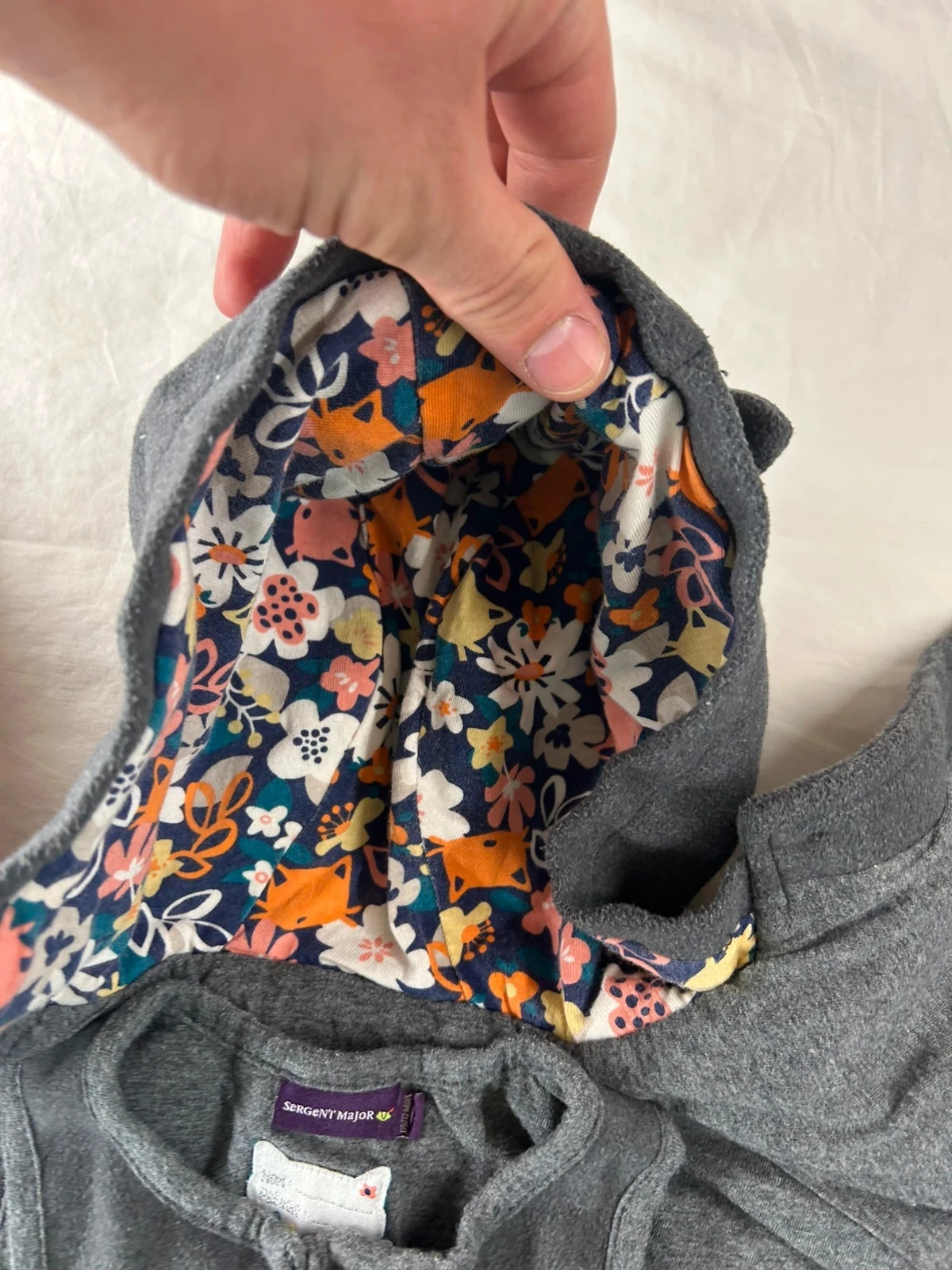 Grijze bolero-sarong met vintage motief voor kinderen van Sergent Major – photo 7